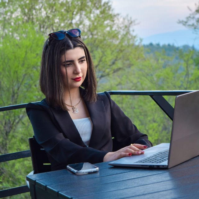 Yegane BitMiner | ترید‌ و‌ اموزش‌ رایگان