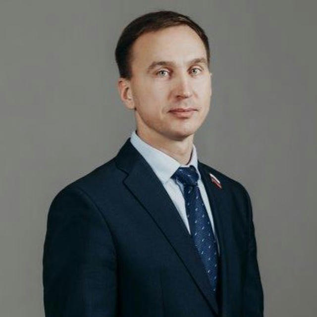 Депутат Петров