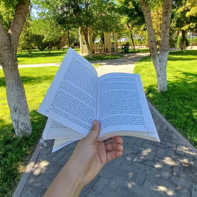 tea with a book ☕