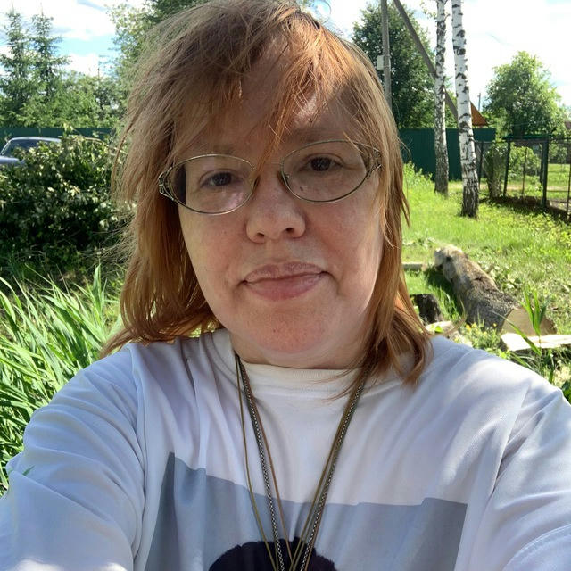 Елена Парецкая Огнеяра - Шаманка Славянская, футуролог-журналист, предсказатель, таролог