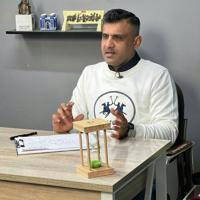 مدرس الكيمياء الاستاذ حسين الزبيدي No. 1