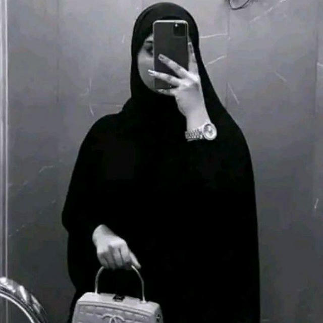 كوثر كريم.