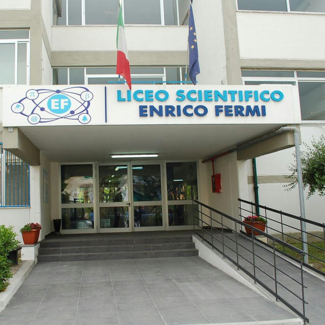 liceofermiaversa