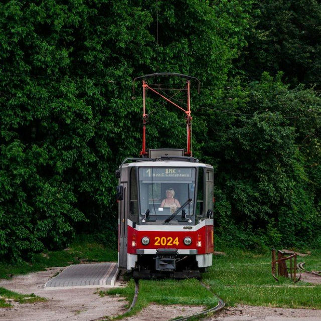 Транспорт Кам'янське 🚉🚍