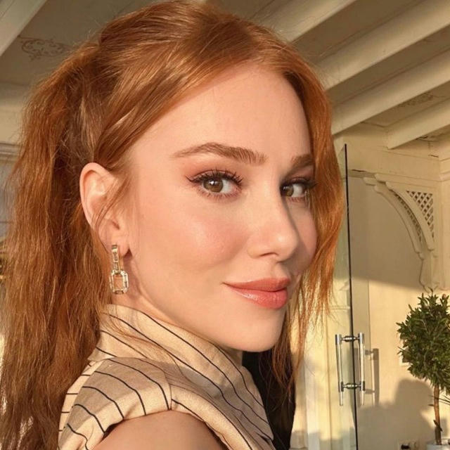 Elcin Sangu 👑