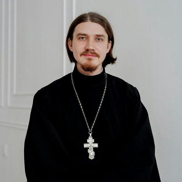 Священник Пётр Хамзин