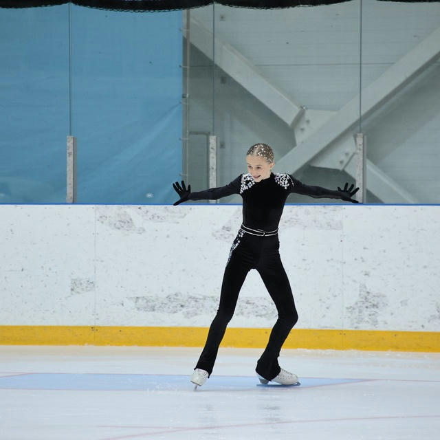 Shul.Skating 🖤