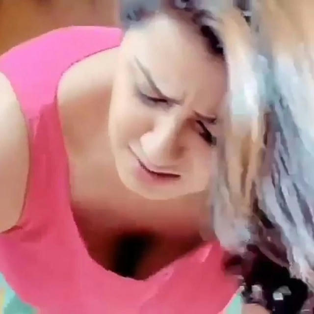 NikkiGalrani cleavage 🥵