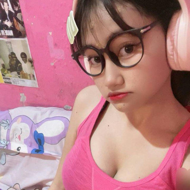 Julia Mirip Tokio