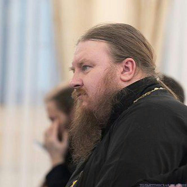 Священник Вячеслав Андреев