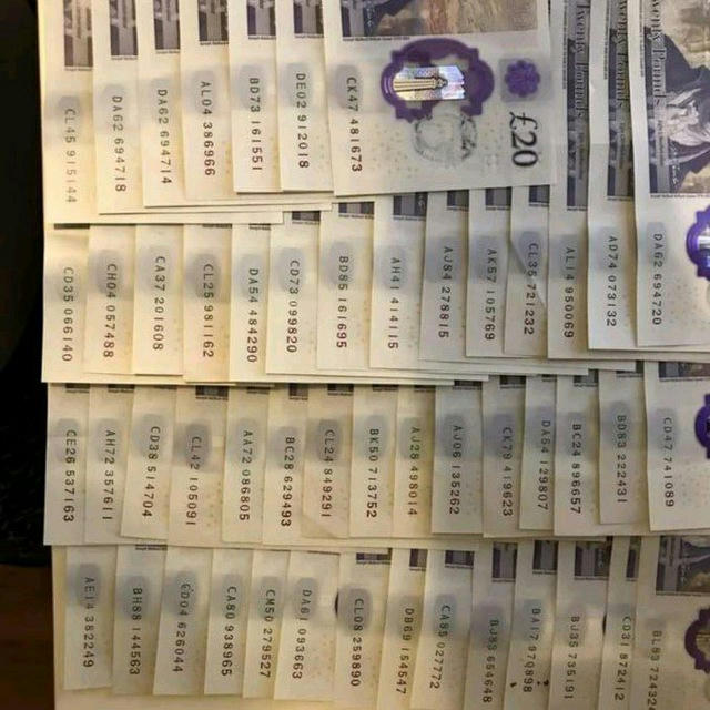 Plastic UK 🇬🇧 bank notes available in AA grade