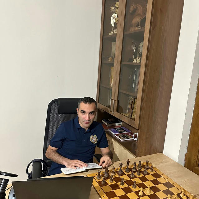 GM Gevorg Harutjunyan/Fide Senior Trainer