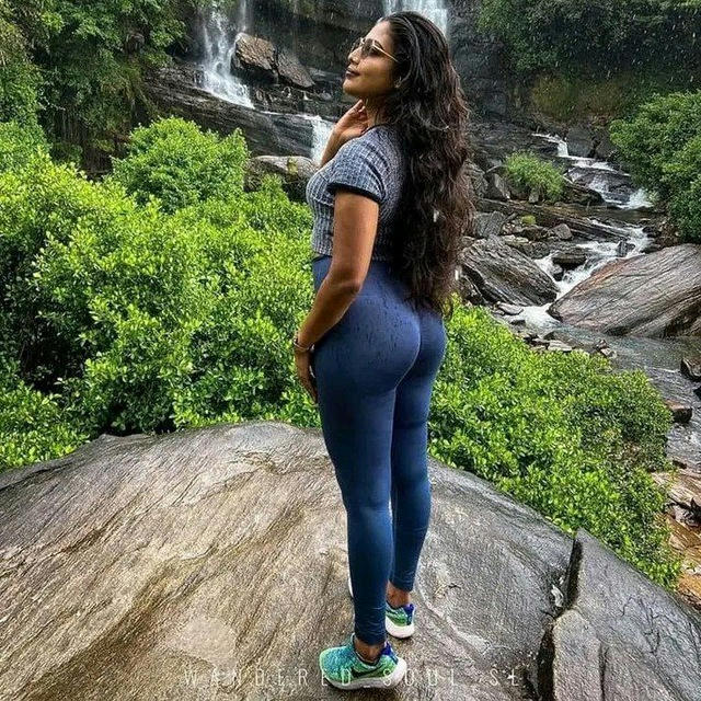 අක්කලා නංගිලා කෙල්ලොන්ගෙ කදවල්🥵😍