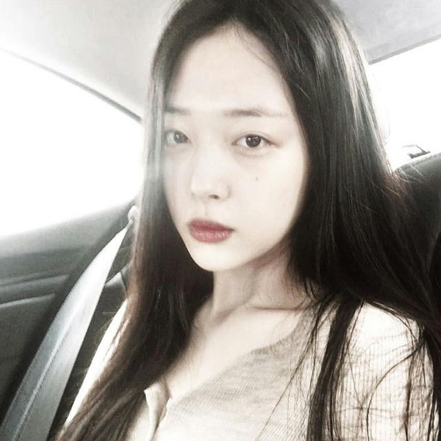 sulli strawberry !! ❤️‍🩹