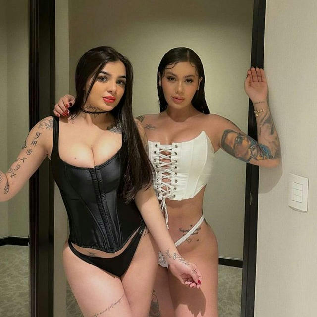 Karely Ruiz y Cintia Cossio 🔞