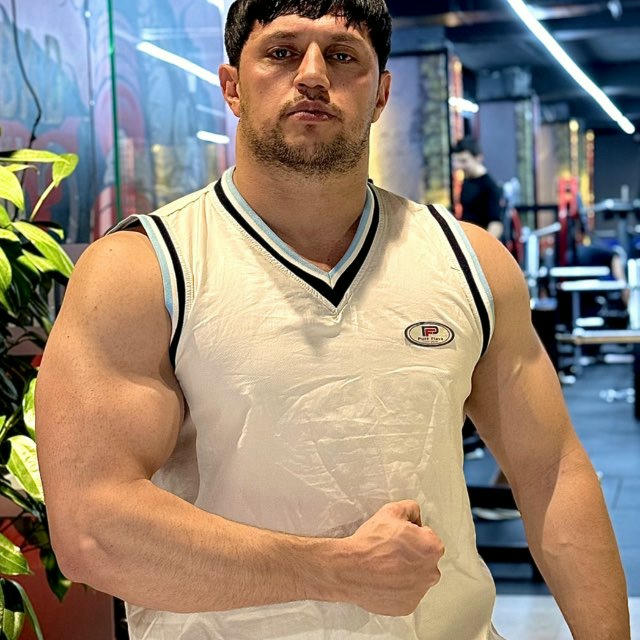 AZAMAT AXROROV FITNESS