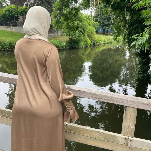 Hijab candid24🇳🇱