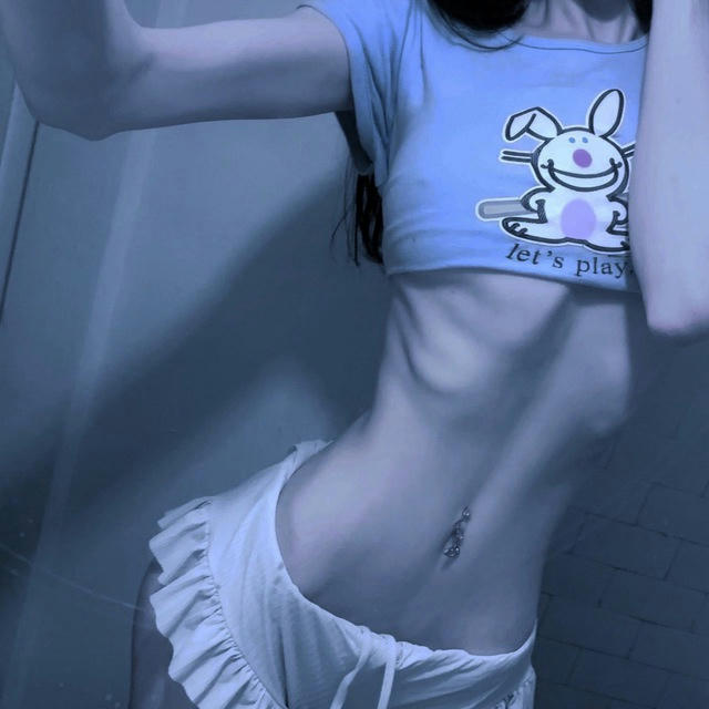 skinny hello kitty